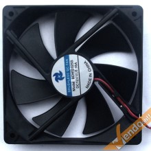 VENTOLA DI RAFFREDDAMENTO PER COMPUTER CASE PC FAN 80X80 MM 4 PIN 12 VOLT NERA